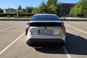 Toyota Prius, 1.8, 72 kW, hybrid, automatic, front-wheel drive