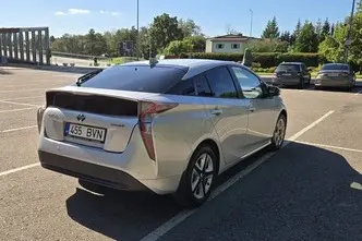 Toyota Prius, 1.8, 72 kW, hybrid, automatic, front-wheel drive