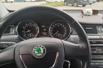 Škoda Superb, 1.4, 92 kW, bensiin, manuaal, esivedu