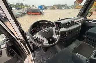 MAN TGX 28.480 6x2, 353 kW, diesel, automatic
