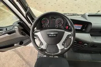 MAN TGX 28.480 6x2, 353 kW, diesel, automatic
