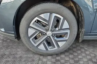 Hyundai Kona, 100 kW, elekter, automaat, esivedu