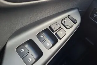 Hyundai Kona, 100 kW, elekter, automaat, esivedu