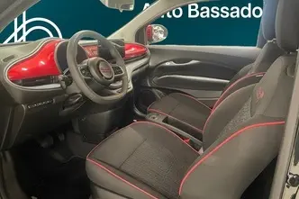 Fiat 500e, 87 kW, elekter, automaat, esivedu