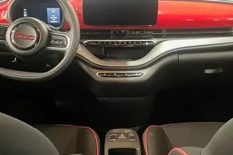 Fiat 500e, 87 kW, elekter, automaat, esivedu