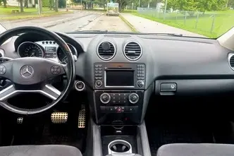 Mercedes-Benz ML 320, 3.0, 165 kW, diesel, automatic, four-wheel drive