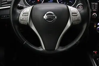Nissan X-Trail, 1.6, 96 kW, дизель, механическая, полный привод