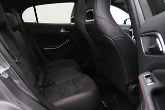 Mercedes-Benz GLA 200, 1.6, 115 kW, petrol, automatic, front-wheel drive