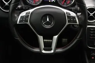 Mercedes-Benz GLA 200, 1.6, 115 kW, petrol, automatic, front-wheel drive