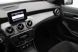 Mercedes-Benz GLA 200, 1.6, 115 kW, petrol, automatic, front-wheel drive