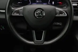 Škoda Karoq, 1.5, 110 kW, бензин, механическая, передний привод