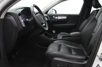 Volvo XC40, 1.5, 95 kW, бензин, механическая, передний привод