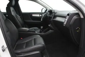 Volvo XC40, 1.5, 95 kW, бензин, механическая, передний привод