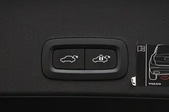 Volvo XC40, 1.5, 95 kW, бензин, механическая, передний привод