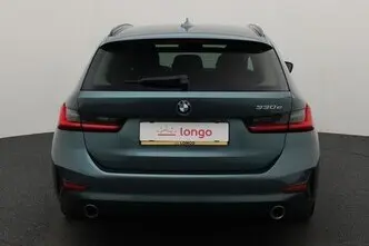 BMW 330, 2.0, 135 kW, подключаемый гибрид, автомат, задний привод