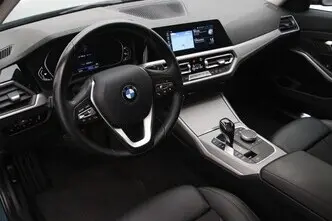 BMW 330, 2.0, 135 kW, подключаемый гибрид, автомат, задний привод