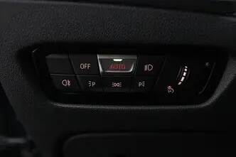 BMW 330, 2.0, 135 kW, подключаемый гибрид, автомат, задний привод