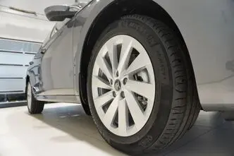 Škoda Octavia, 1.5, 110 kW, hübriid, automaat, esivedu