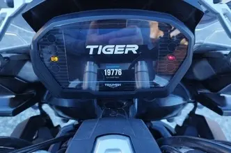 Triumph TIGER 1200 XRT, 1.2, 103.8 kW, petrol, manual, rear-wheel drive