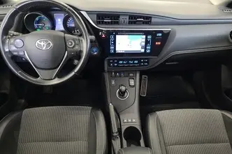 Toyota Auris, 1.8, 73 kW, hybrid, automatic, front-wheel drive