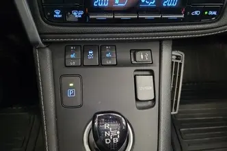 Toyota Auris, 1.8, 73 kW, hybrid, automatic, front-wheel drive