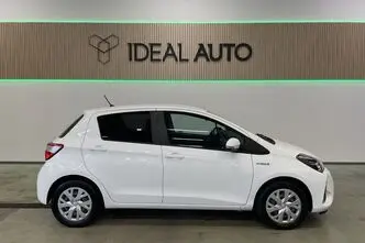 Toyota Yaris, 1.5, 54 kW, гибрид, автомат, передний привод