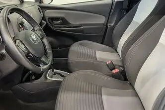 Toyota Yaris, 1.5, 54 kW, гибрид, автомат, передний привод