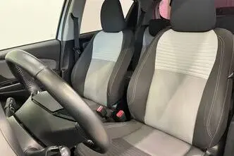 Toyota Yaris, 1.5, 54 kW, гибрид, автомат, передний привод