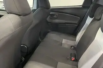 Toyota Yaris, 1.5, 54 kW, гибрид, автомат, передний привод