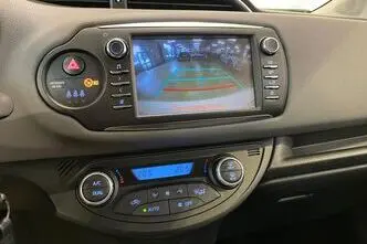 Toyota Yaris, 1.5, 54 kW, гибрид, автомат, передний привод