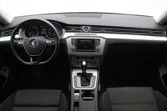 Volkswagen Passat, 1.6, 88 kW, diisel, automaat, esivedu