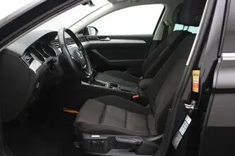 Volkswagen Passat, 1.6, 88 kW, diisel, automaat, esivedu