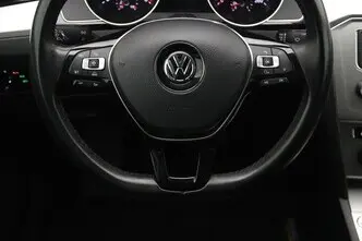 Volkswagen Passat, 1.6, 88 kW, diisel, automaat, esivedu
