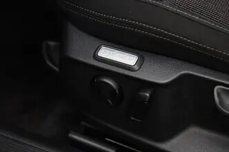 Volkswagen Passat, 1.6, 88 kW, diisel, automaat, esivedu