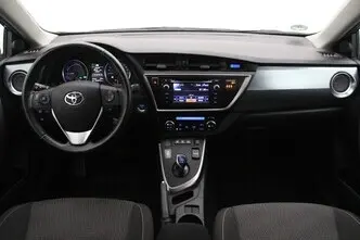 Toyota Auris, 1.8, 73 kW, hybrid, automatic, front-wheel drive