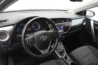Toyota Auris, 1.8, 73 kW, hybrid, automatic, front-wheel drive