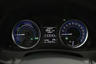 Toyota Auris, 1.8, 73 kW, hybrid, automatic, front-wheel drive