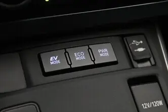 Toyota Auris, 1.8, 73 kW, hybrid, automatic, front-wheel drive
