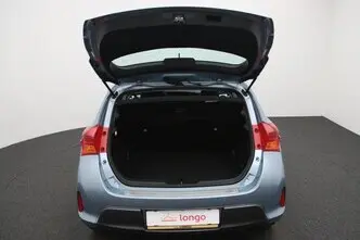 Toyota Auris, 1.8, 73 kW, hybrid, automatic, front-wheel drive