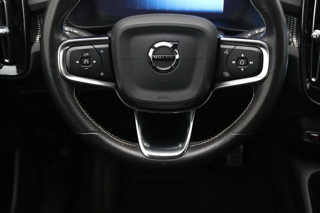 Volvo XC40, 300 kW, электричество, автомат, полный привод