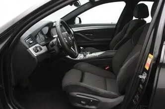 BMW 520, 2.0, 135 kW, bensiin, automaat, tagavedu