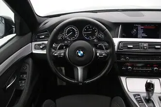 BMW 520, 2.0, 135 kW, bensiin, automaat, tagavedu