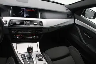 BMW 520, 2.0, 135 kW, bensiin, automaat, tagavedu