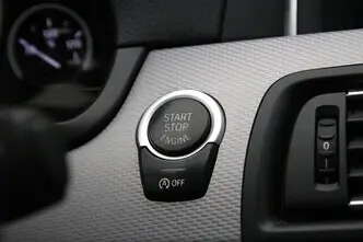 BMW 520, 2.0, 135 kW, bensiin, automaat, tagavedu