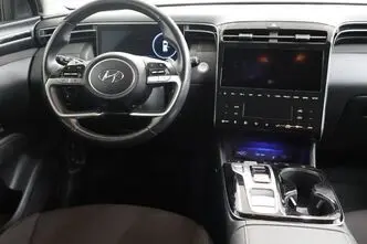 Hyundai Tucson, 1.6, 110 kW, hybrid, automatic, front-wheel drive