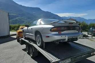 Pontiac Firebird, 3.4, 109 kW, bensiin, automaat, tagavedu