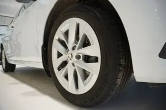 Škoda Octavia, 1.5, 96 kW, bensiin+cng, automaat, esivedu