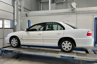 Opel Omega, 2.2, 108 kW, bensiin, automaat, tagavedu