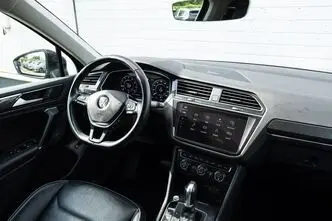 Volkswagen Tiguan, 2.0, 132 kW, бензин, автомат, полный привод