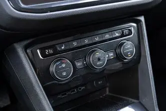 Volkswagen Tiguan, 2.0, 132 kW, бензин, автомат, полный привод
